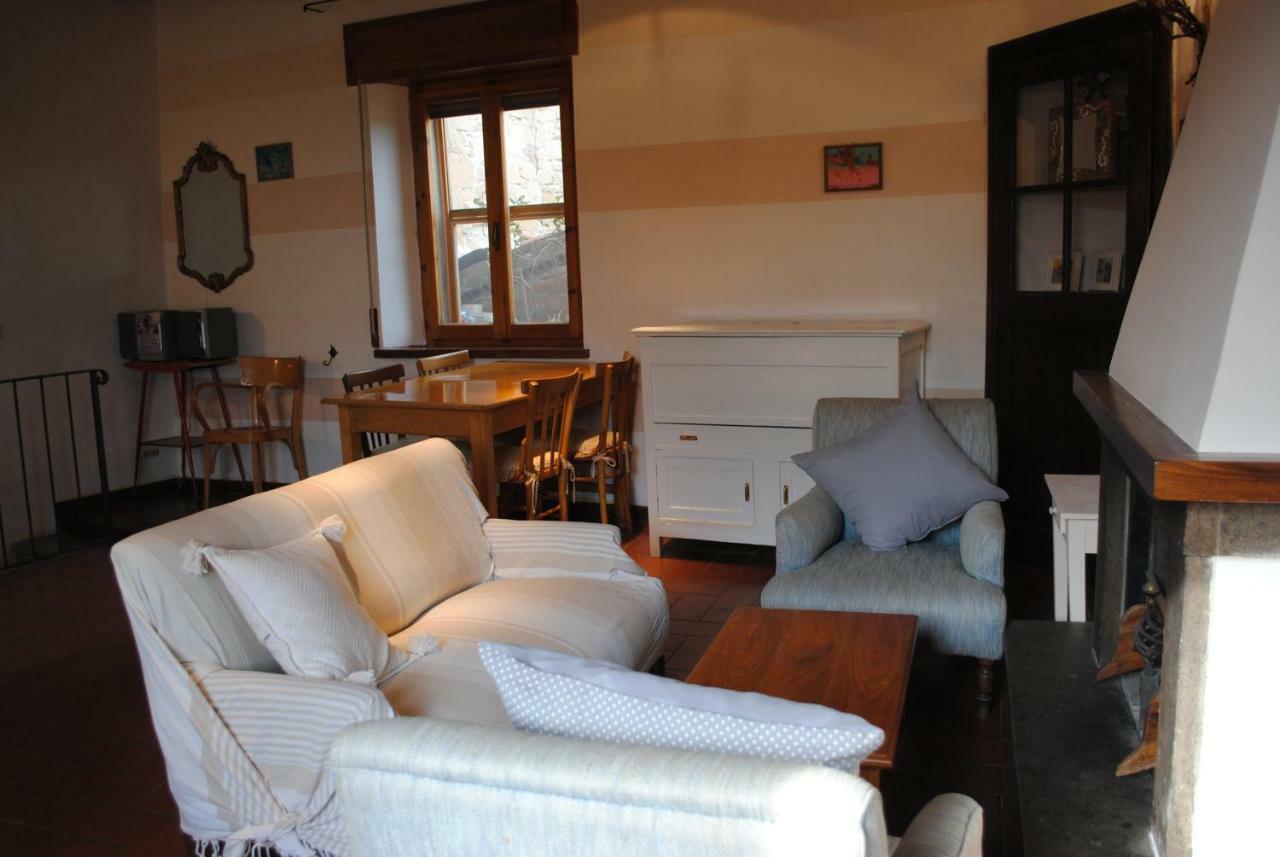 Alchimia Apartment ปีติญาโน ภายนอก รูปภาพ